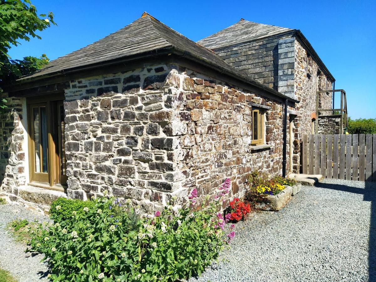 Lower Tresmorn Farmhouse Crackington Haven Exterior photo